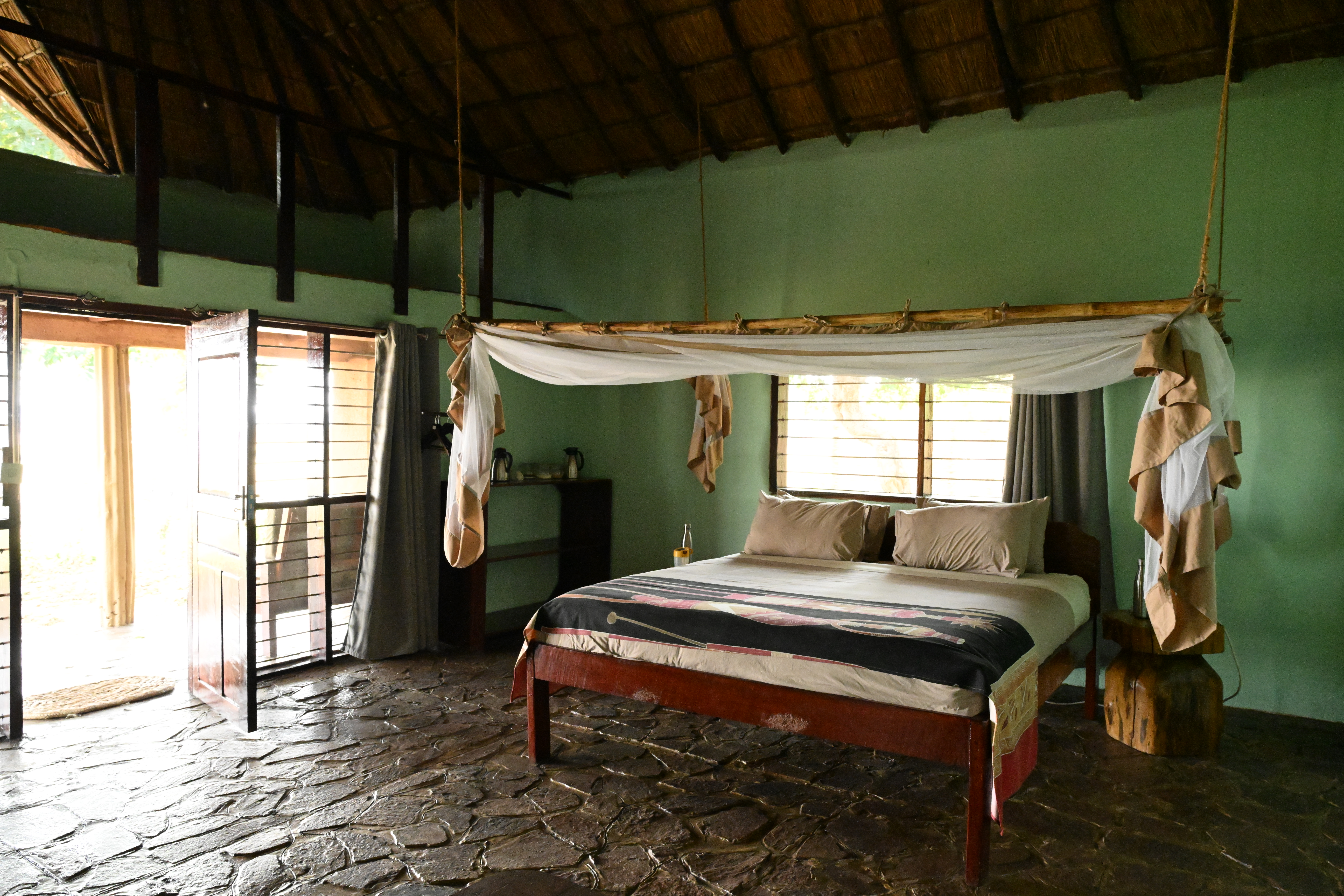 Zikomo Main Lodge Safari Chalet - Image 6